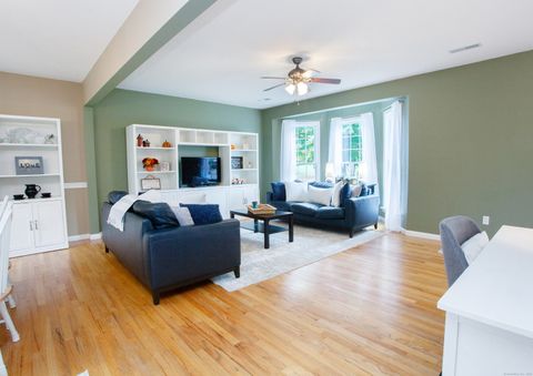 Tiny photo for 9 Village Square #9, Canton, CT 06019 (MLS # 24132460)