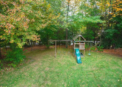 Tiny photo for 9 Village Square #9, Canton, CT 06019 (MLS # 24132460)