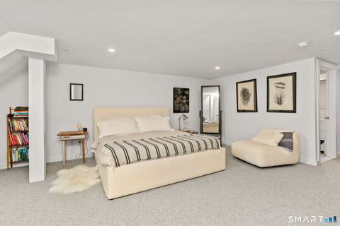 Tiny photo for 140 Rowayton Avenue #E, Norwalk, CT 06853 (MLS # 24146296)