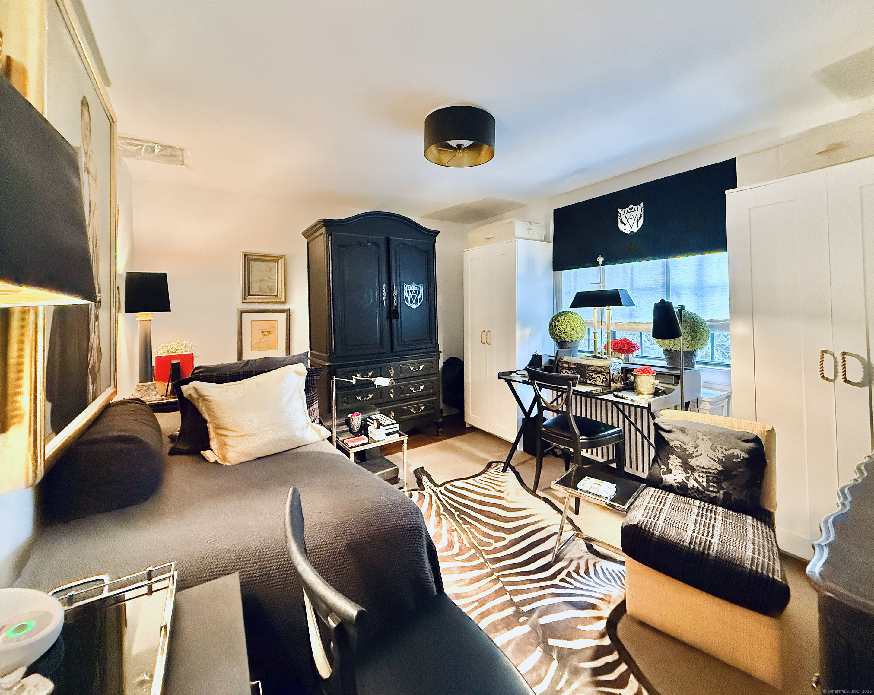 Stamford, Connecticut 06903, United States, 5 Bedrooms Bedrooms, ,4 BathroomsBathrooms,Residential,Active,210280