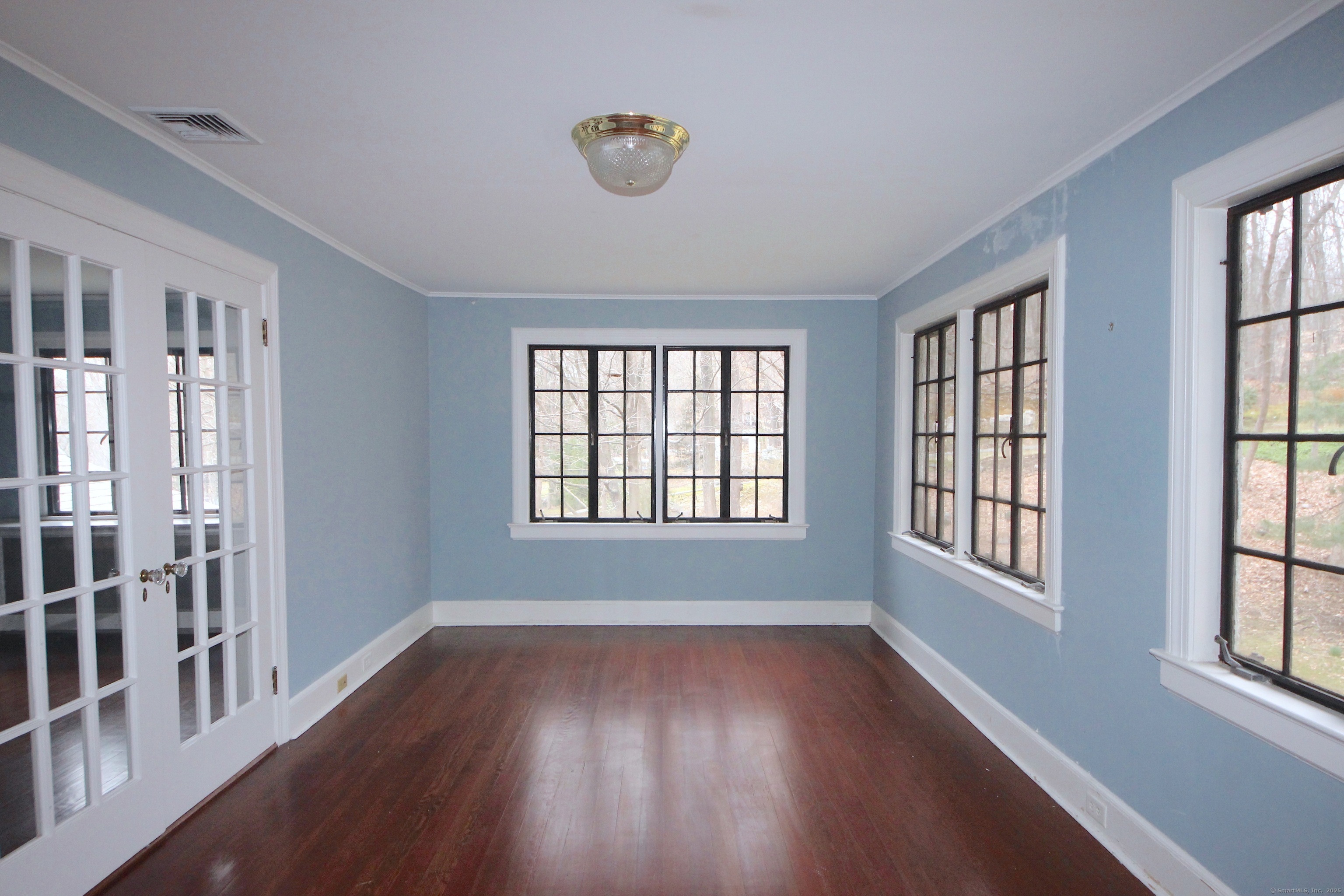 Stamford, Connecticut 06903, United States, 5 Bedrooms Bedrooms, ,4 BathroomsBathrooms,Residential,Active,210280