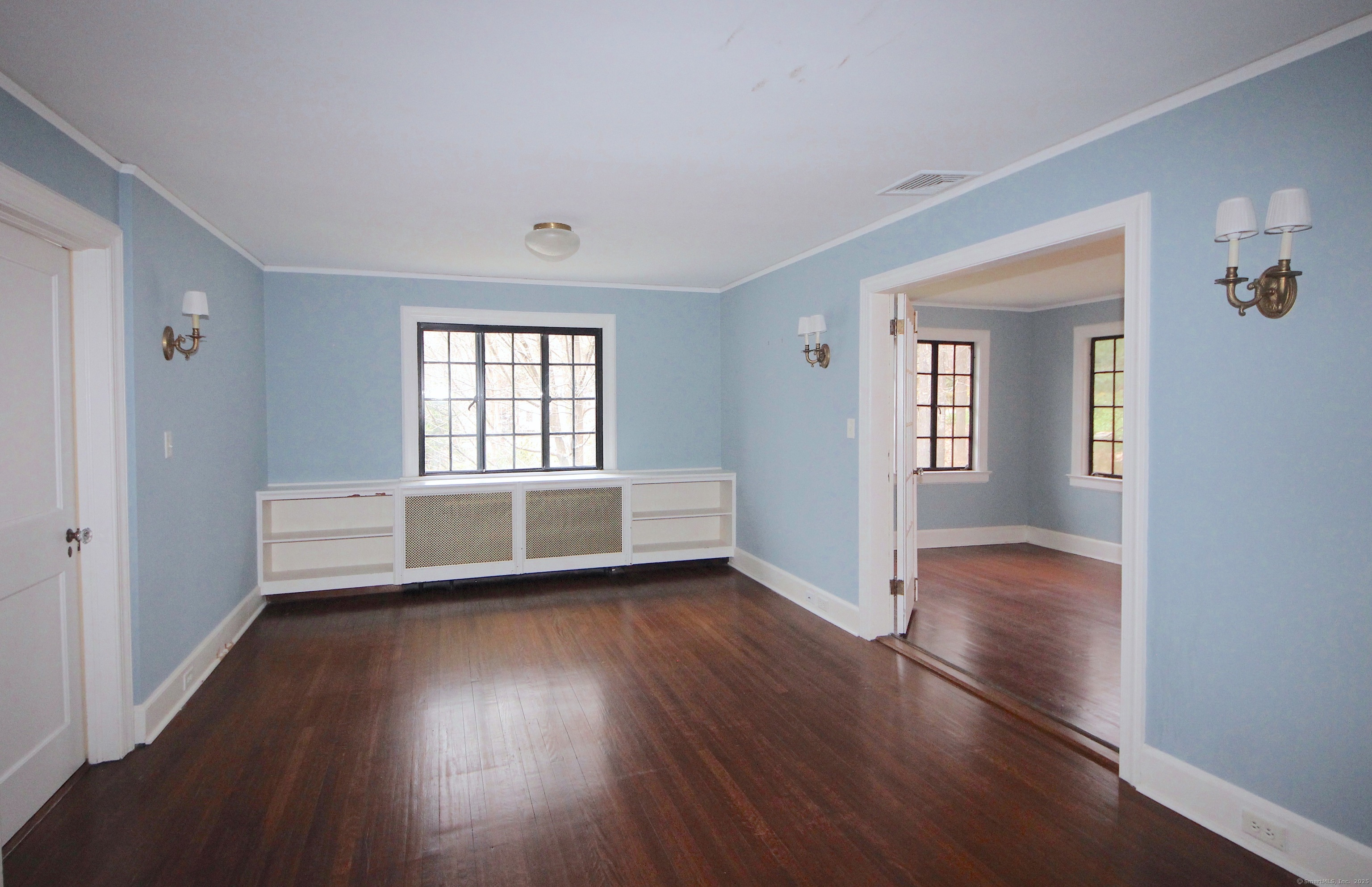 Stamford, Connecticut 06903, United States, 5 Bedrooms Bedrooms, ,4 BathroomsBathrooms,Residential,Active,210280