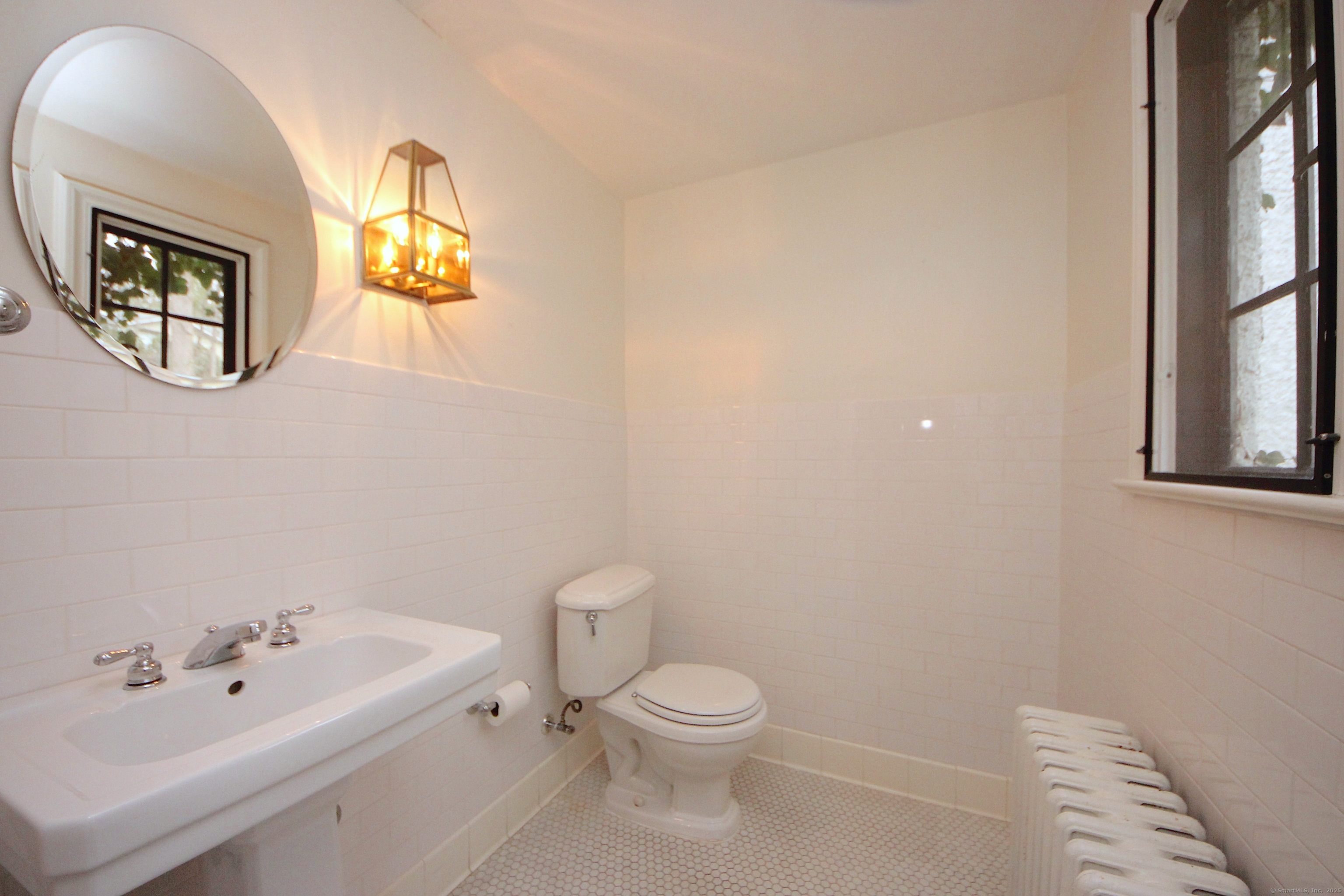 Stamford, Connecticut 06903, United States, 5 Bedrooms Bedrooms, ,4 BathroomsBathrooms,Residential,Active,210280