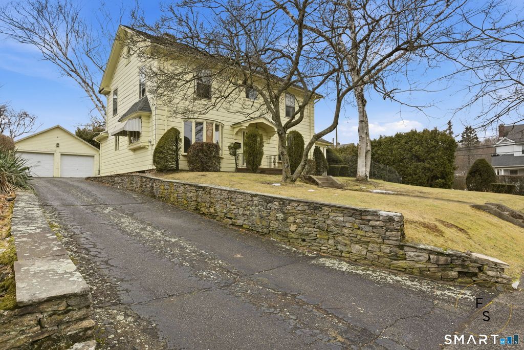 Photo of 200 Francis Street, New Britain, CT 06053 (MLS # 24149367)