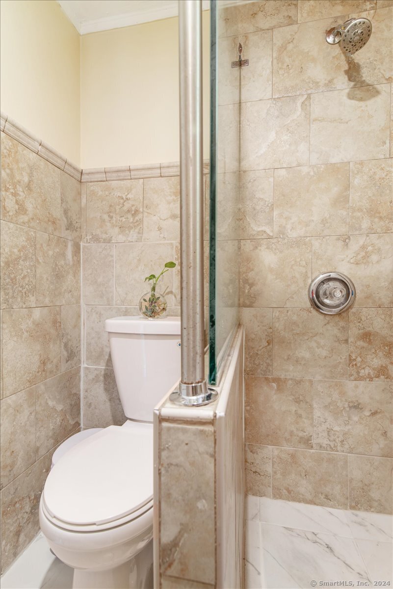 18 Driftway Road, Danbury, Connecticut image 32