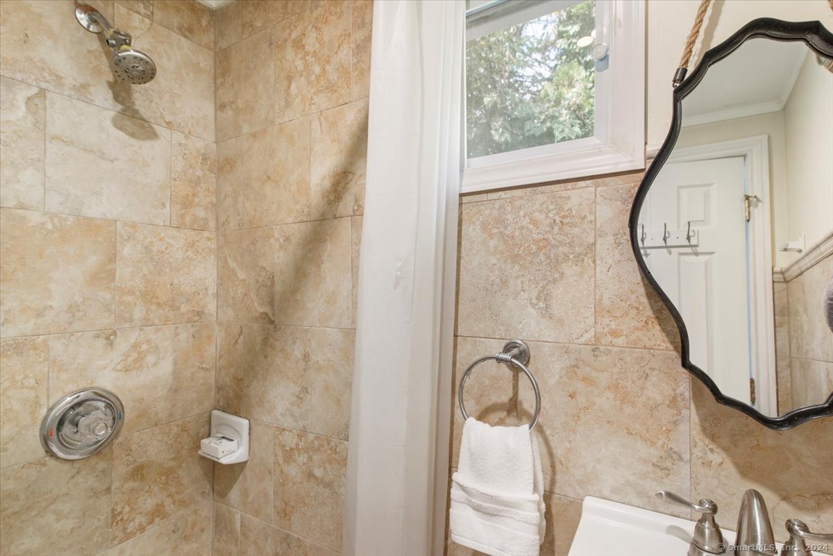 18 Driftway Road, Danbury, Connecticut image 31
