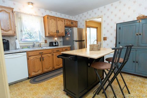 Tiny photo for 128 Pond Lane, Manchester, CT 06042 (MLS # 24135819)