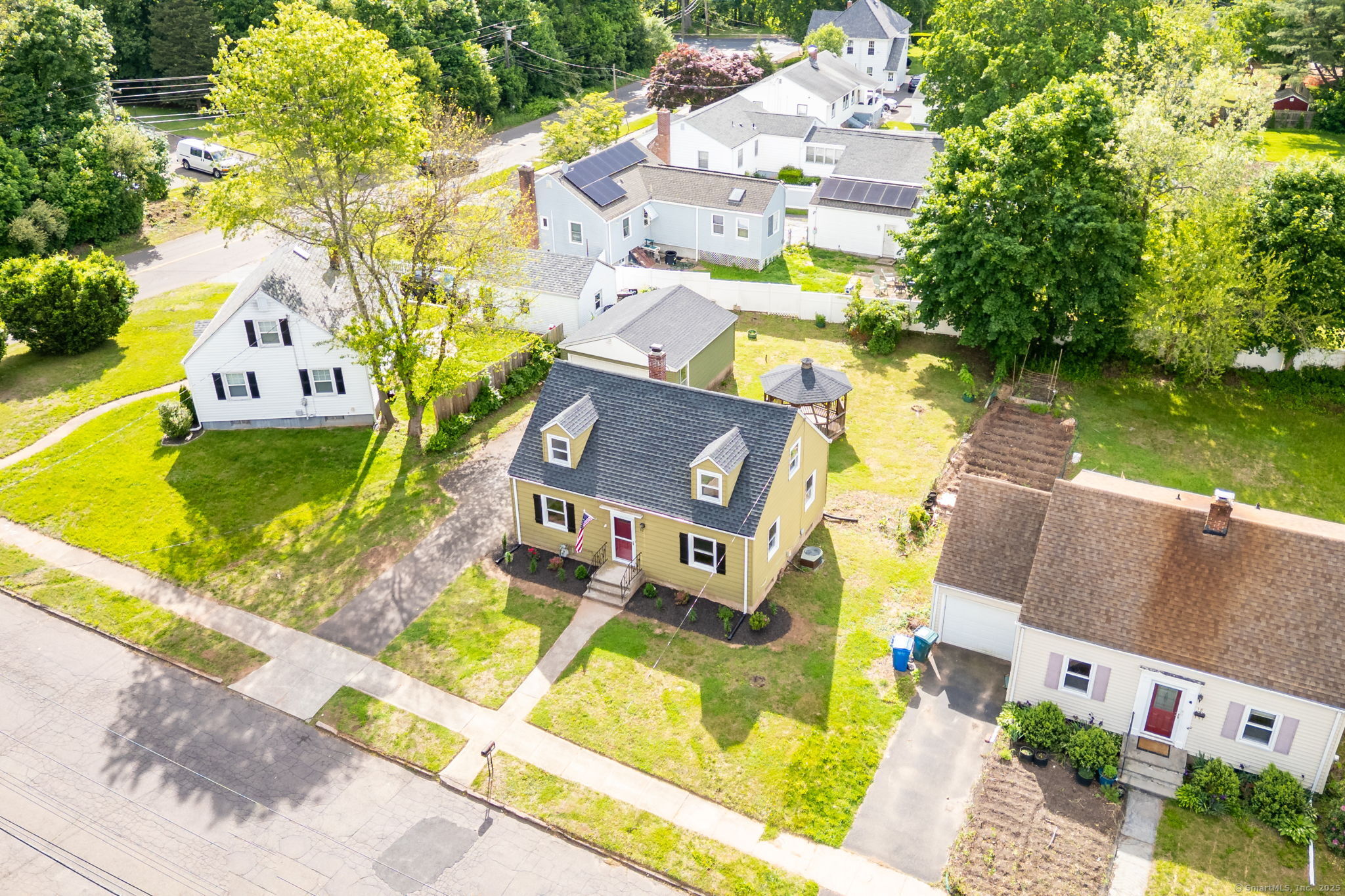 12 Pleasant Drive, Hamden, Connecticut image 37