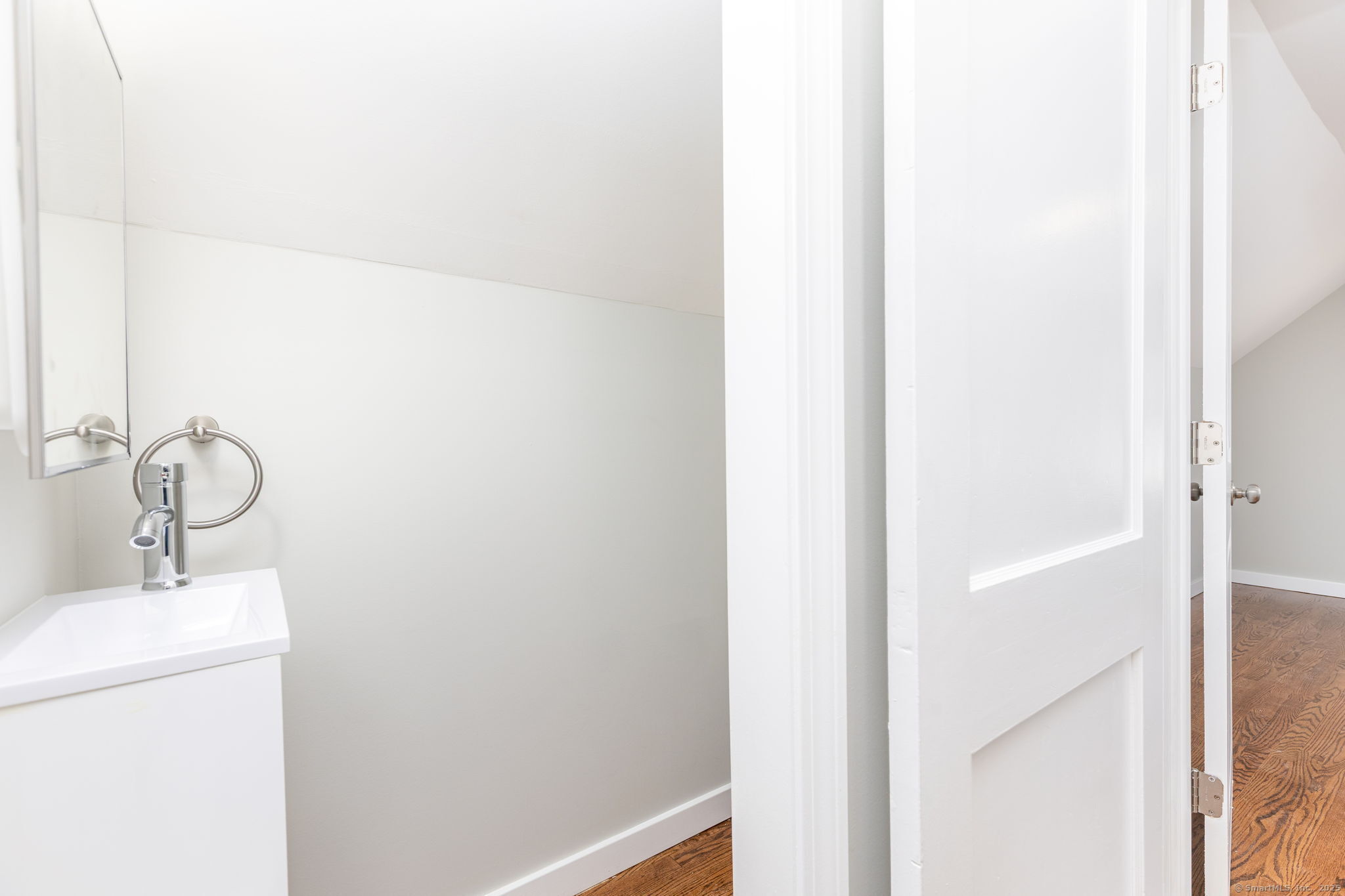 12 Pleasant Drive, Hamden, Connecticut image 24