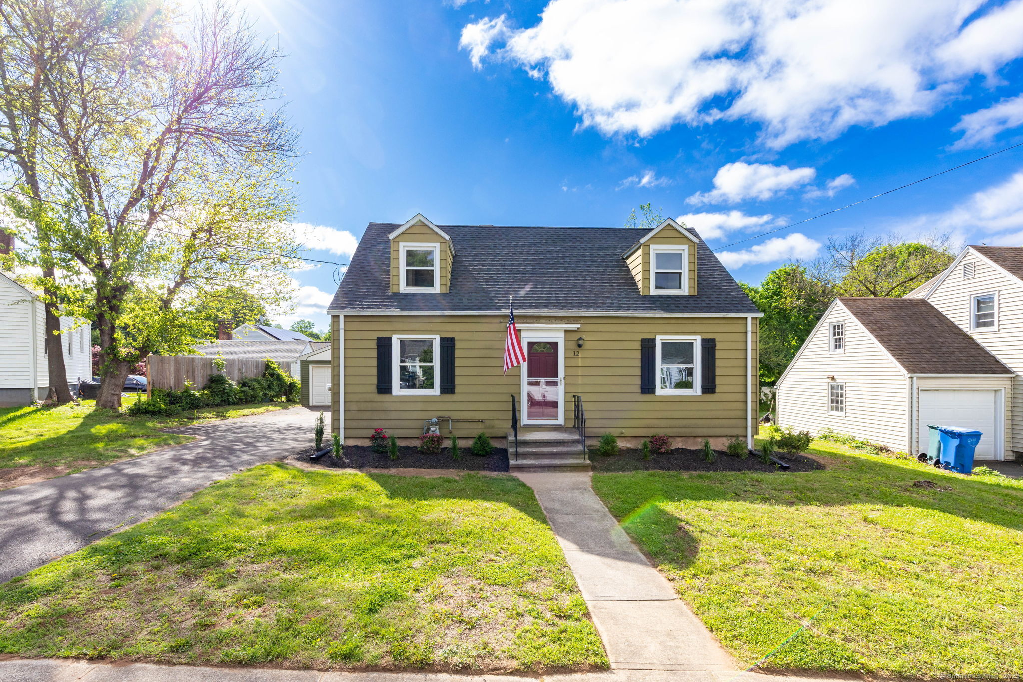 12 Pleasant Drive, Hamden, Connecticut image 3