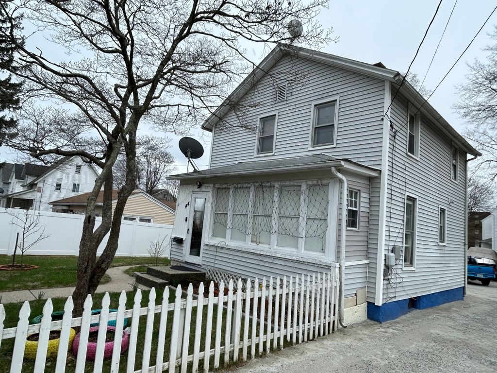 listing image 0