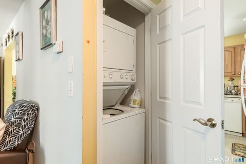 Tiny photo for 174 Stonefield Drive #44, Waterbury, CT 06705 (MLS # 24175444)