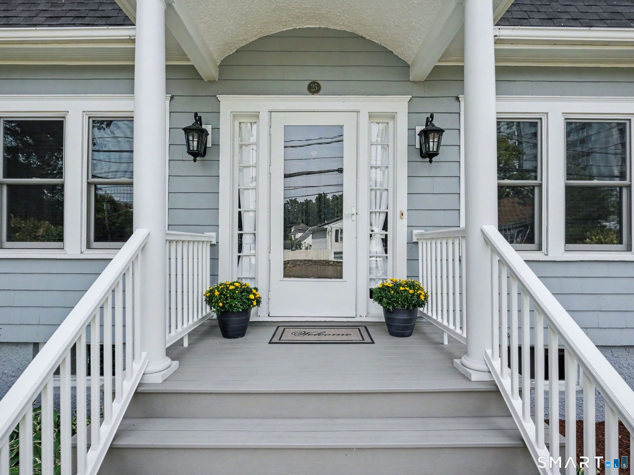 25 Hillandale Avenue