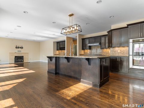 Photo of 1 Mountaincrest Drive, Cheshire, CT 06410 (MLS # 24166356)