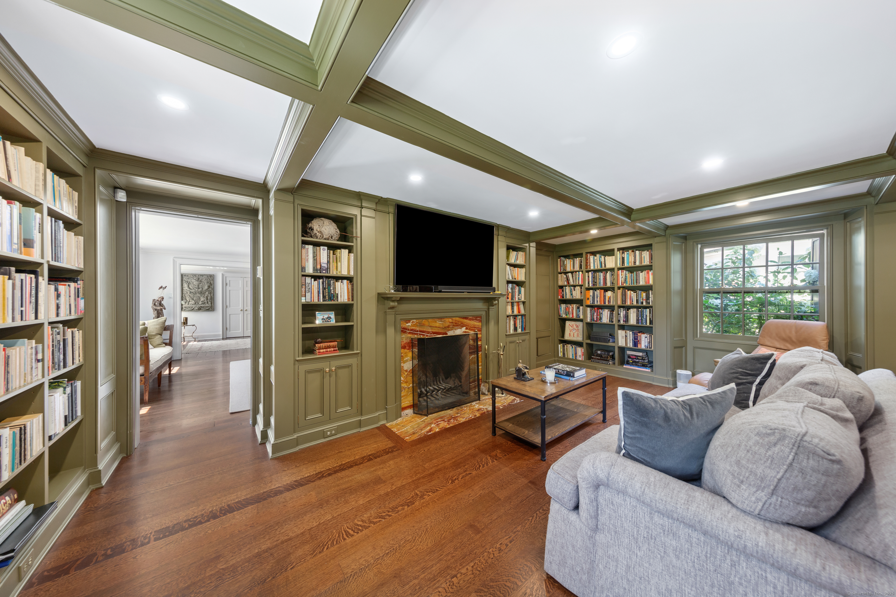 12 Old Hill Farms Road