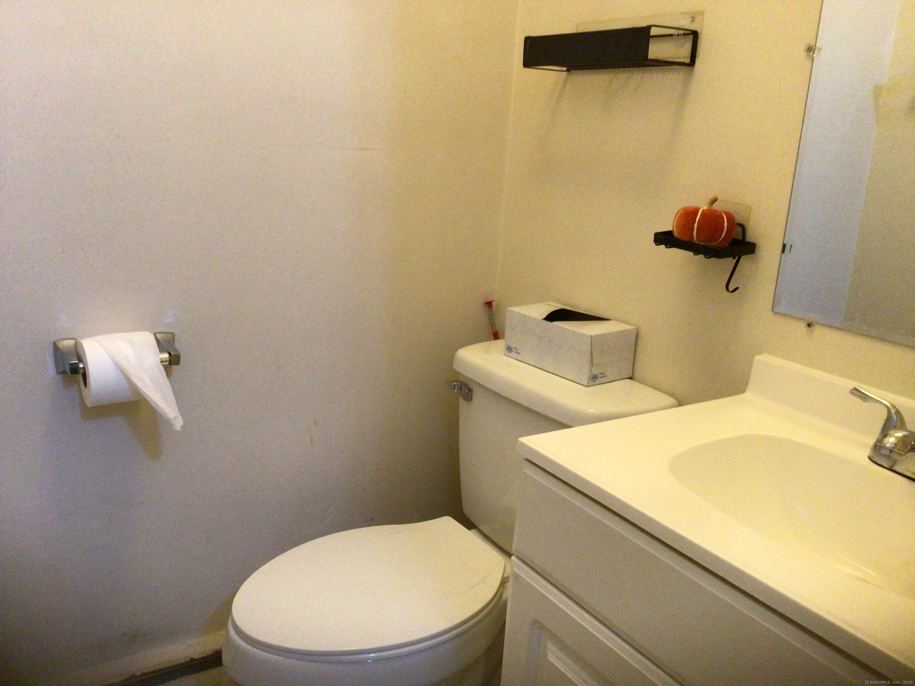 122 Queens Road #122, Torrington, Connecticut image 7