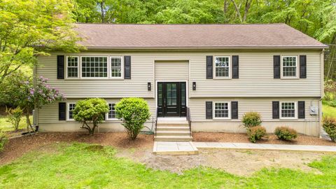 23 Aunt Pattys Lane West Bethel CT 06801