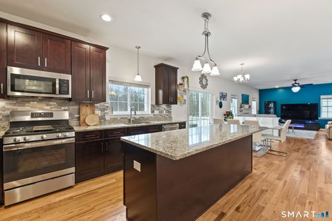 Tiny photo for 28 Shepard Way #28, South Windsor, CT 06074 (MLS # 24157151)