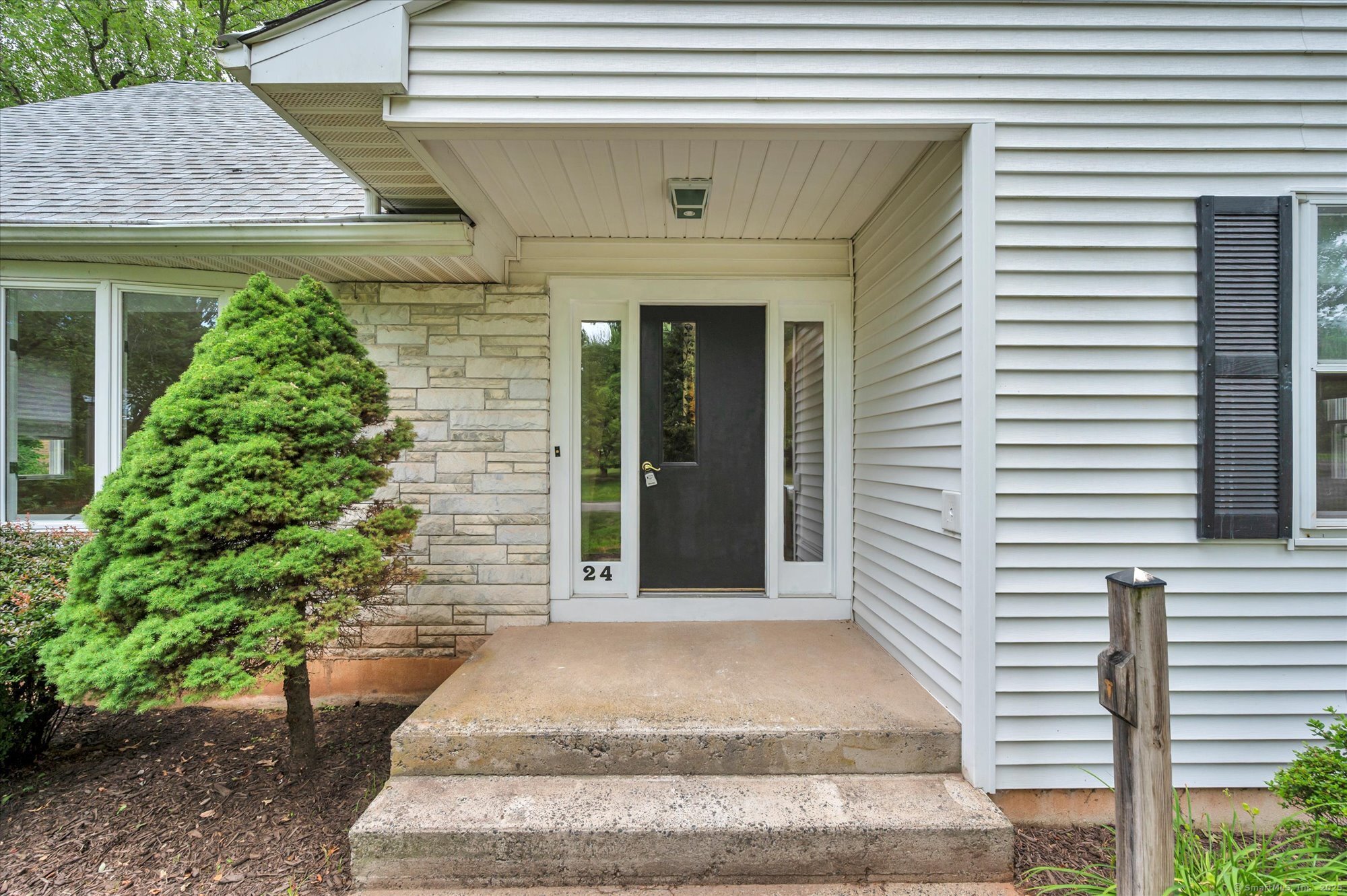 24 Iron Gate Lane
