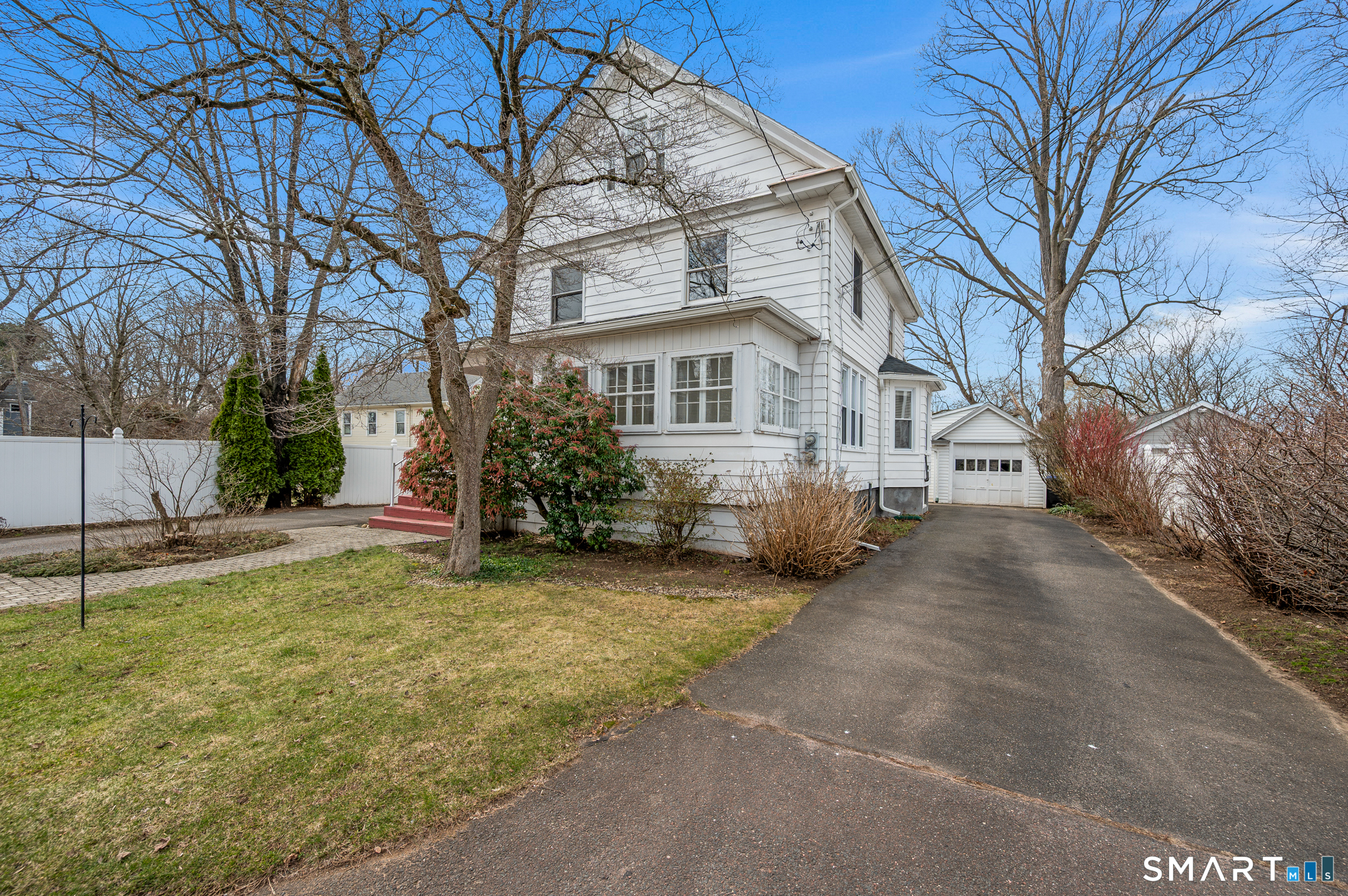 29 Dean Avenue