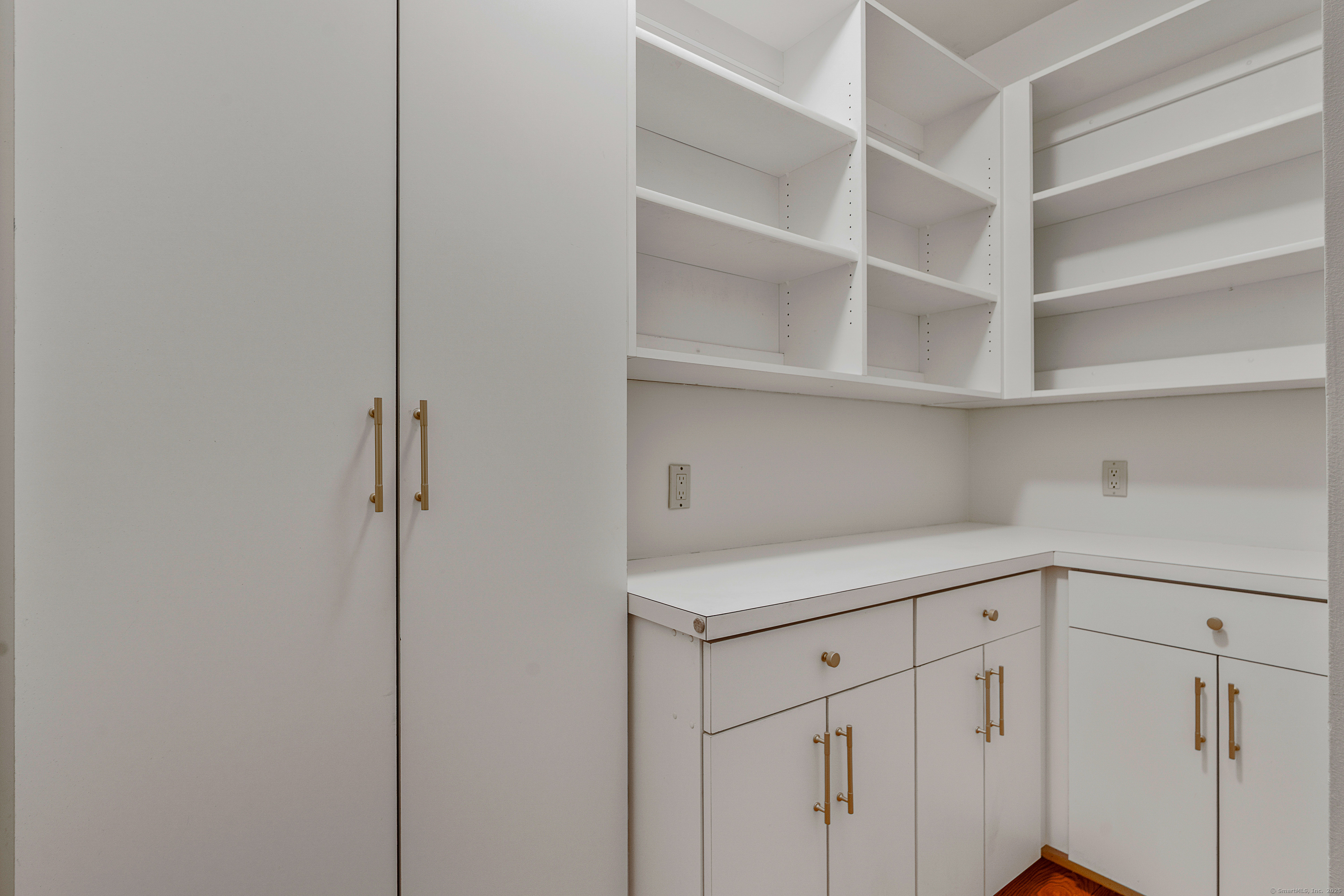 Tolland, Connecticut 06084, United States, 4 Bedrooms Bedrooms, ,3 BathroomsBathrooms,Residential,Coming Soon,228382