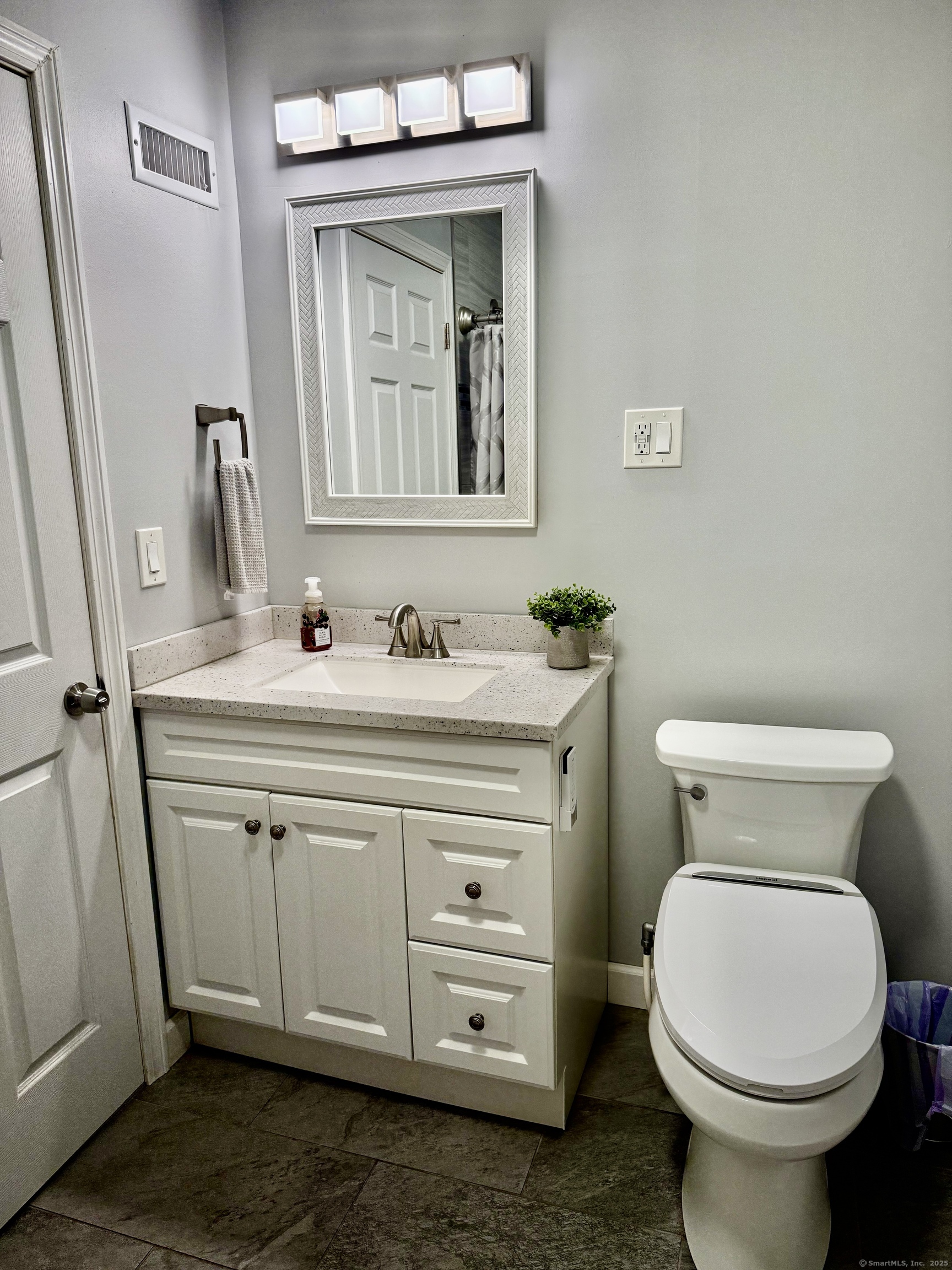140 Clintonville Road, North Haven, Connecticut image 7