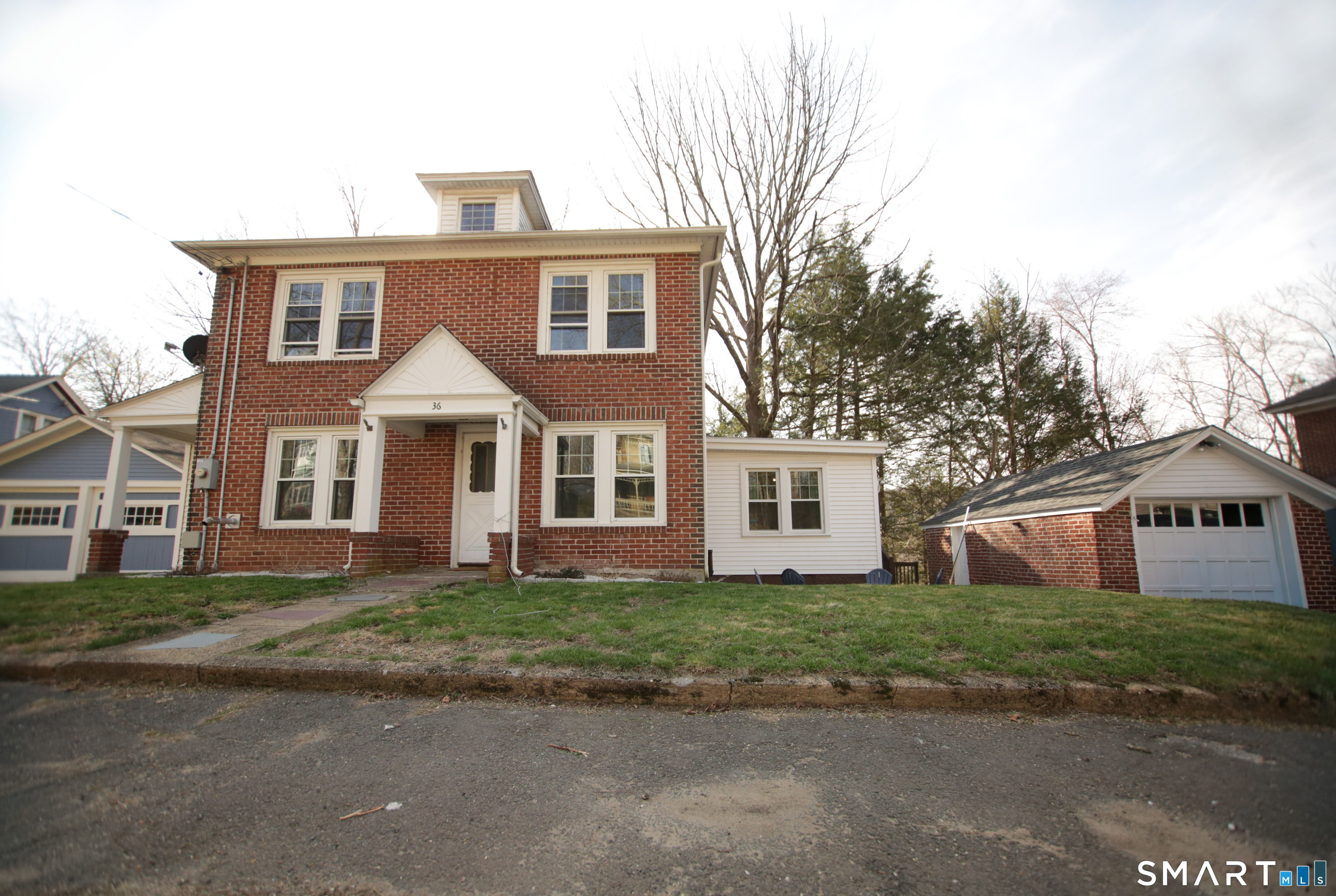 36 Grant Avenue