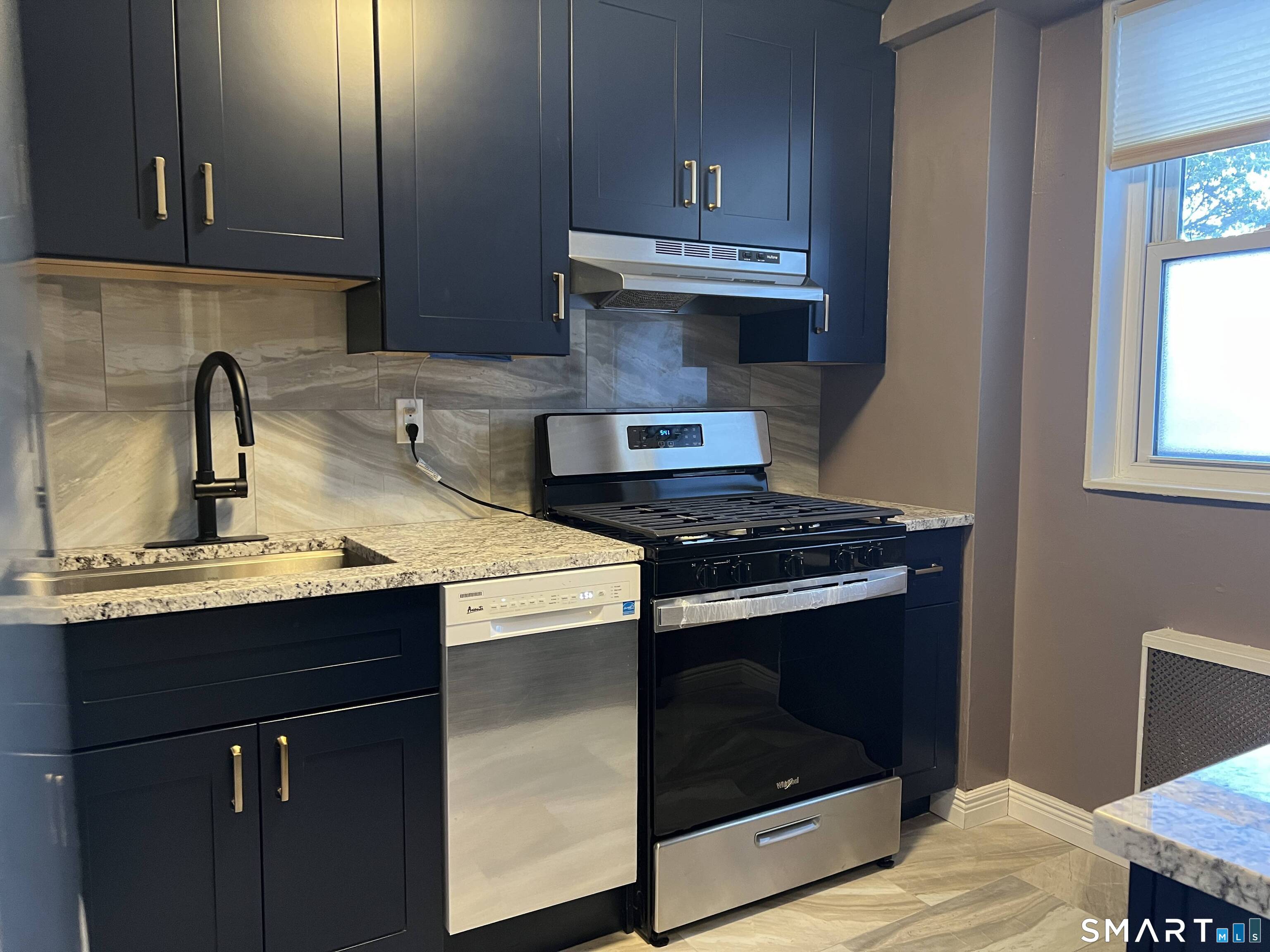 91 Strawberry Hill Avenue APT 139