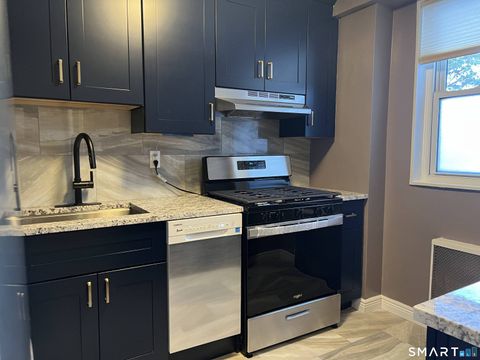 Tiny photo for 91 Strawberry Hill Avenue #APT 139, Stamford, CT 06902 (MLS # 24144410)