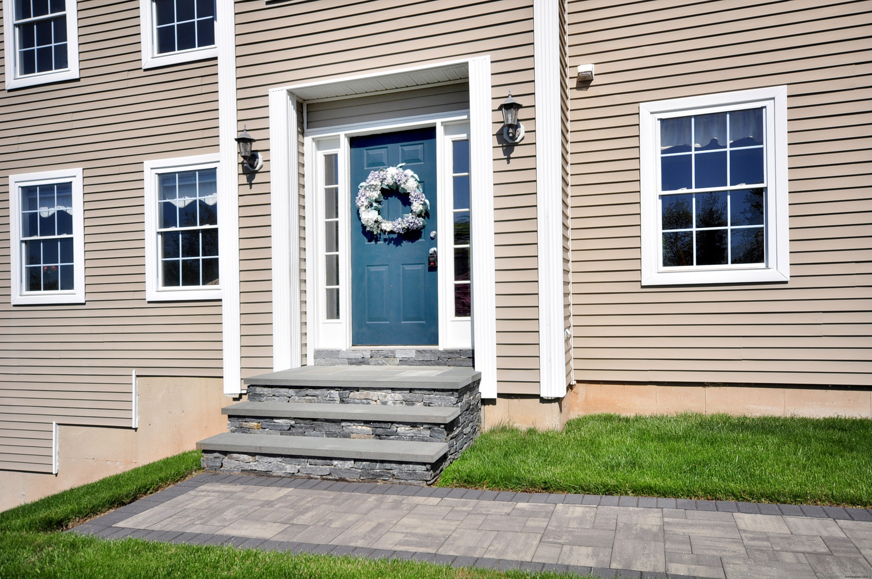 8 Rocamora Road