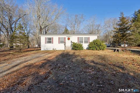 Photo of 6 Evergreen Park, Clinton, CT 06413 (MLS # 24145059)