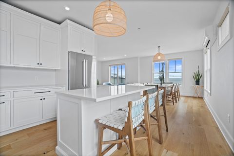 Tiny photo for 185 Main Street #APT 301, East Lyme, CT 06357 (MLS # 24156285)