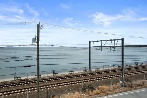 Tiny photo for 185 Main Street #APT 301, East Lyme, CT 06357 (MLS # 24156285)