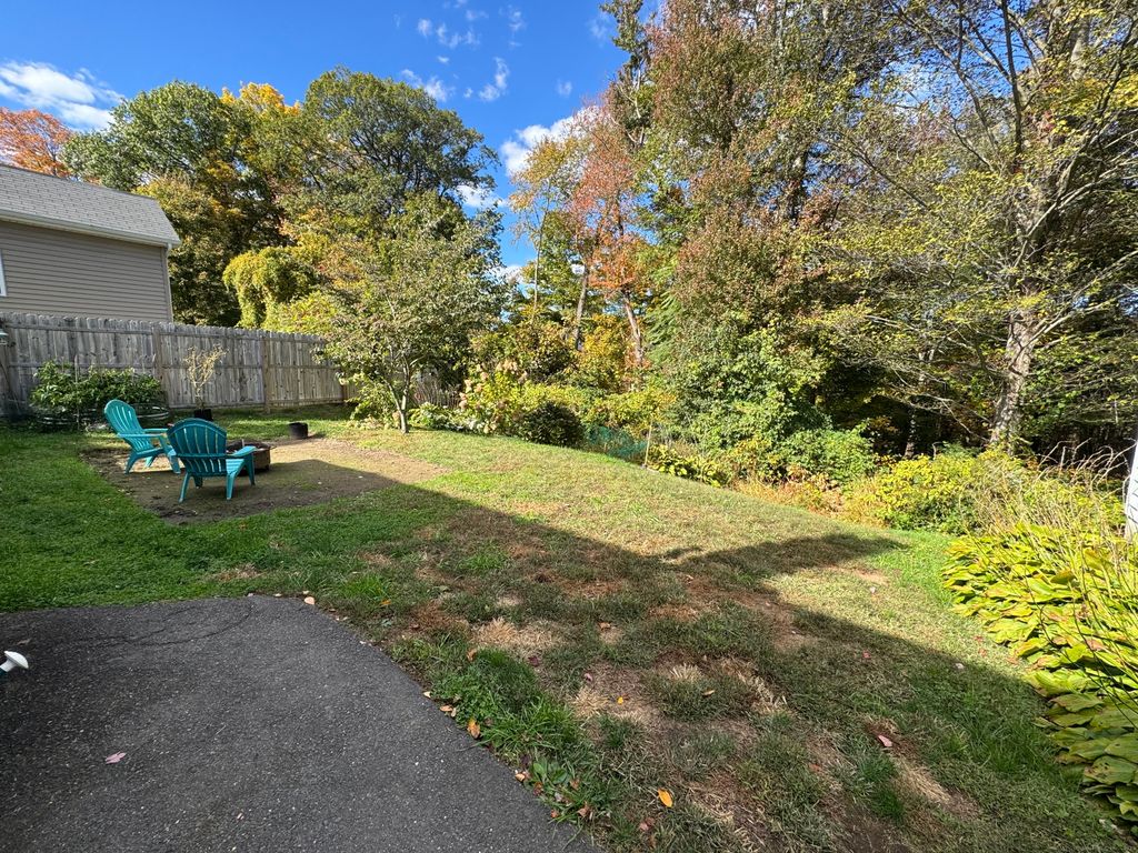 Photo of 335 Quinn Street, Naugatuck, CT 06770 (MLS # 24132944)