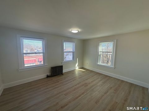 Tiny photo for 30 Jefferson Avenue, New London, CT 06320 (MLS # 24154331)