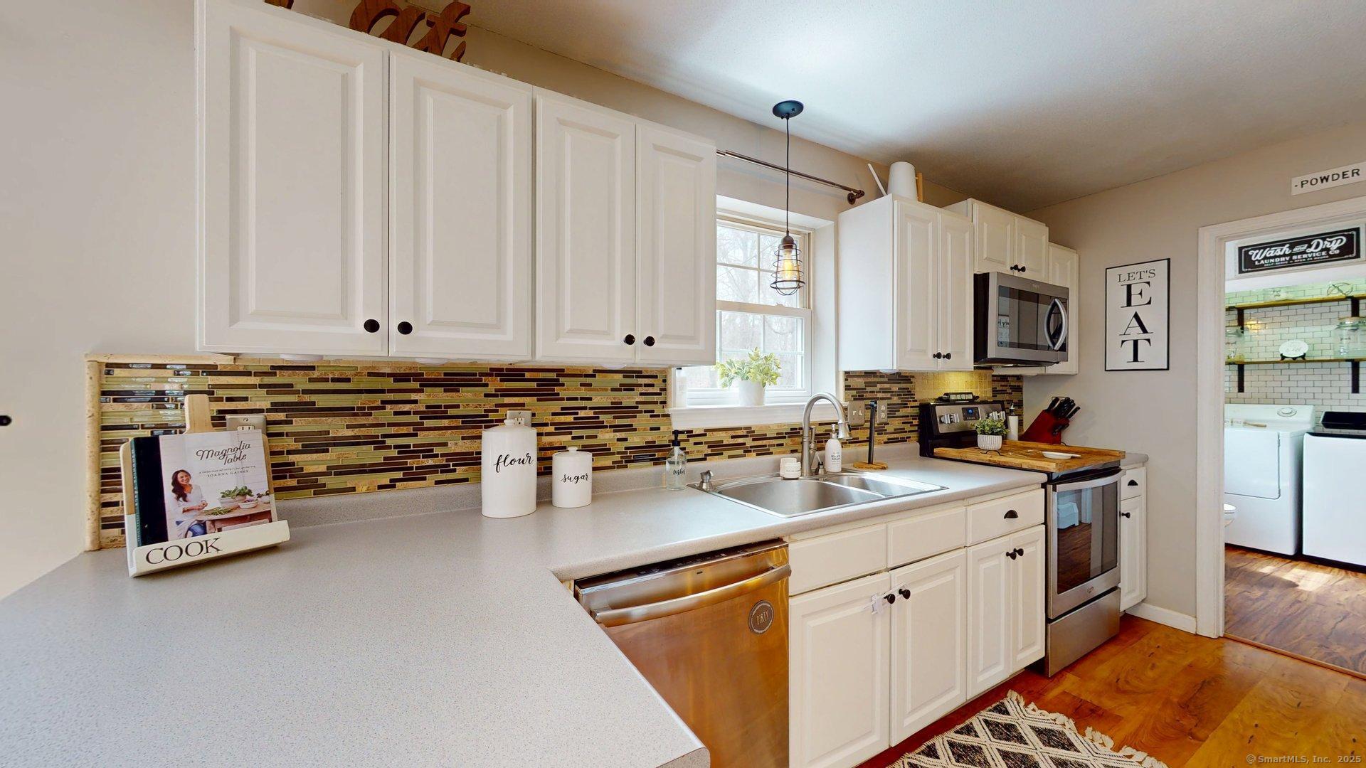 526 Edgewood, Windsor, Connecticut image 5
