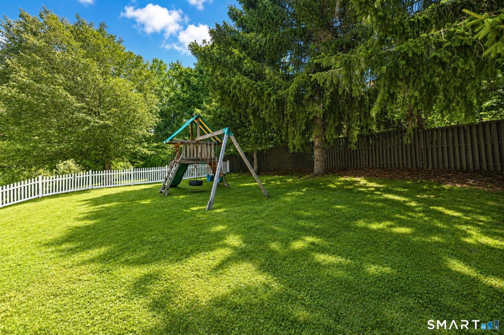 Photo of 33 Acorn Lane, Milford, CT 06461 (MLS # 24192026)