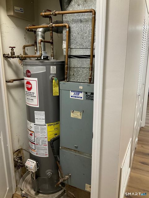 Tiny photo for 467 Whalley Avenue #APT L, New Haven, CT 06511 (MLS # 24145148)