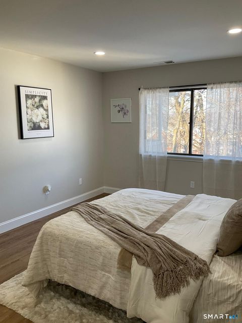 Tiny photo for 467 Whalley Avenue #APT L, New Haven, CT 06511 (MLS # 24145148)