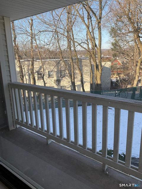 Tiny photo for 467 Whalley Avenue #APT L, New Haven, CT 06511 (MLS # 24145148)