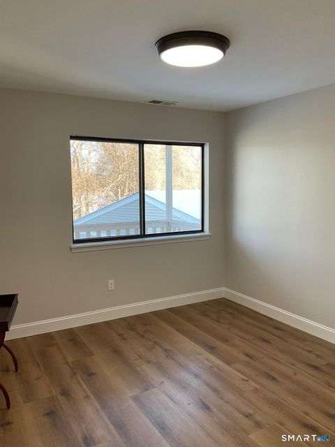 Tiny photo for 467 Whalley Avenue #APT L, New Haven, CT 06511 (MLS # 24145148)