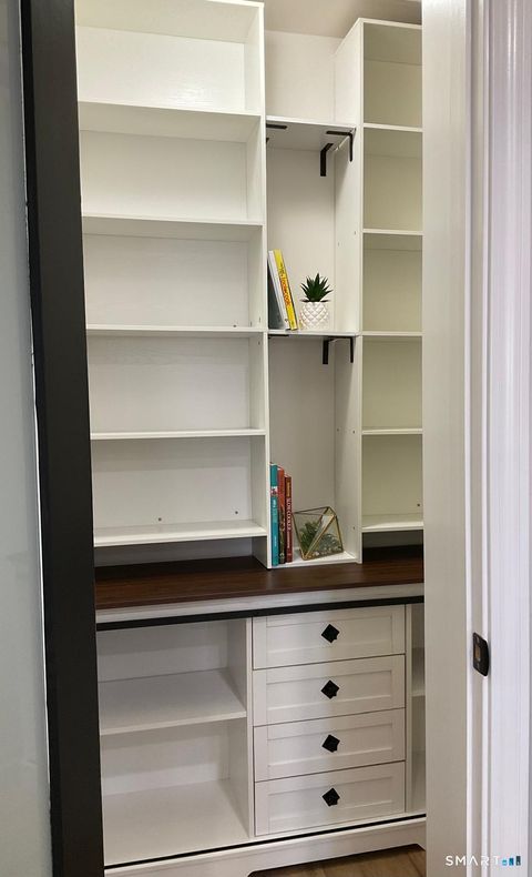 Tiny photo for 467 Whalley Avenue #APT L, New Haven, CT 06511 (MLS # 24145148)