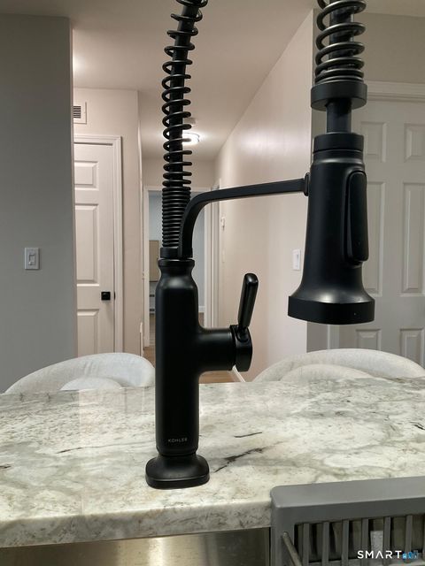 Tiny photo for 467 Whalley Avenue #APT L, New Haven, CT 06511 (MLS # 24145148)