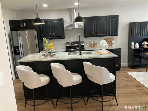 Tiny photo for 467 Whalley Avenue #APT L, New Haven, CT 06511 (MLS # 24145148)