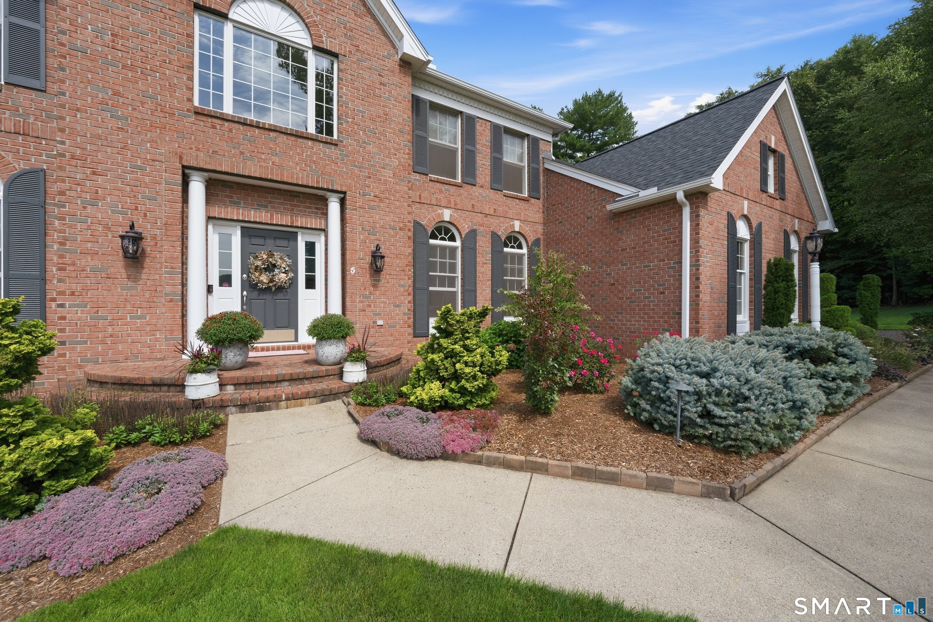 5 Quarterhorse Drive