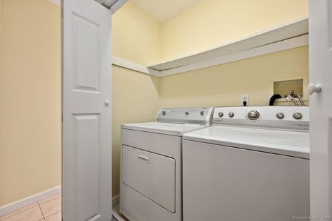 Tiny photo for 92 Hamden Avenue #APT 4, Waterbury, CT 06704 (MLS # 24141442)