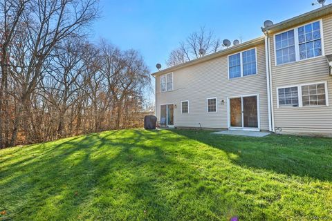 Tiny photo for 92 Hamden Avenue #APT 4, Waterbury, CT 06704 (MLS # 24141442)