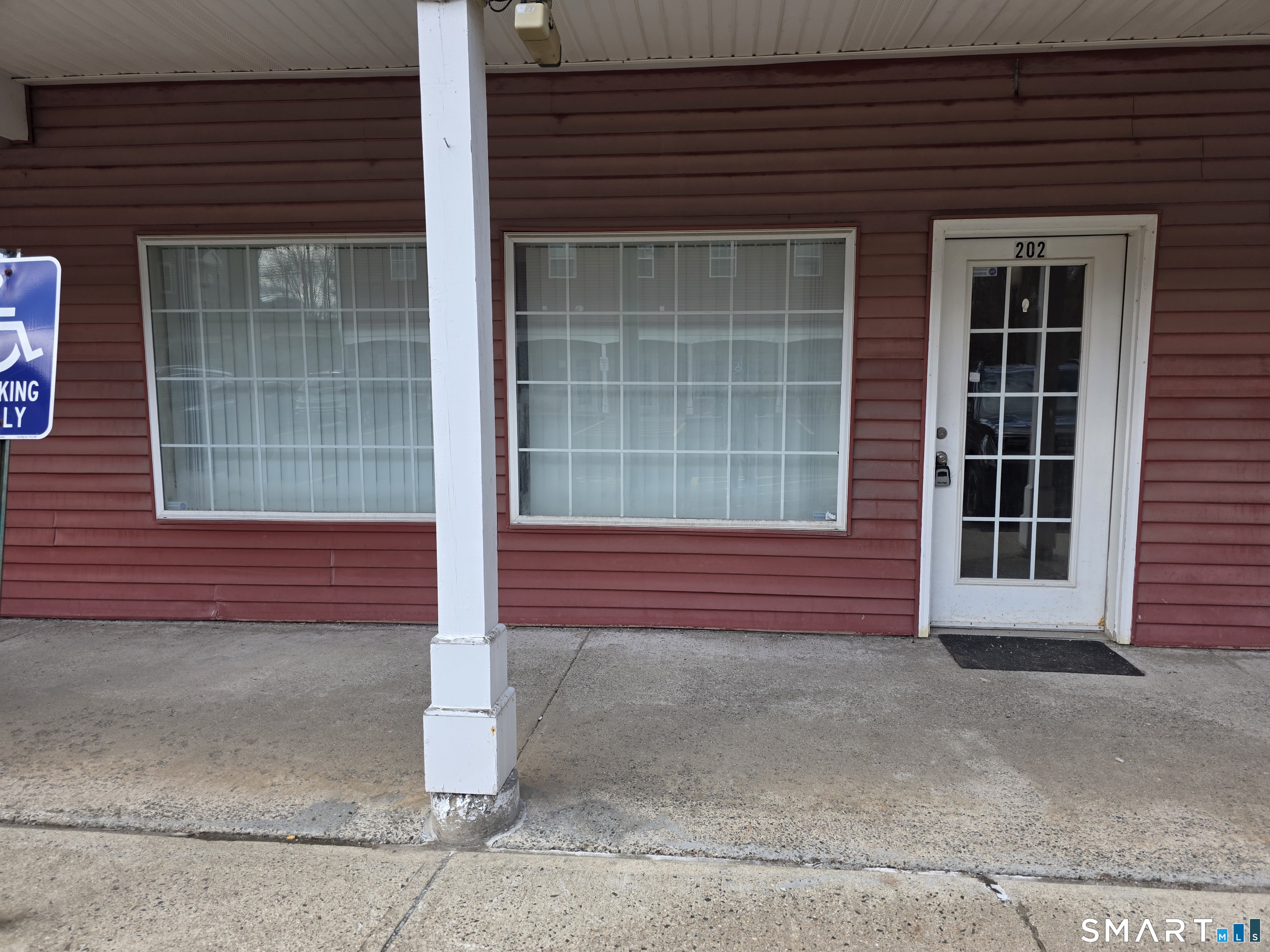16 Main Street 202
