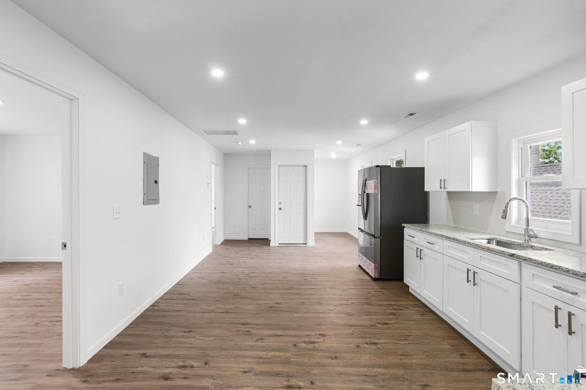 16 Arch Street 3