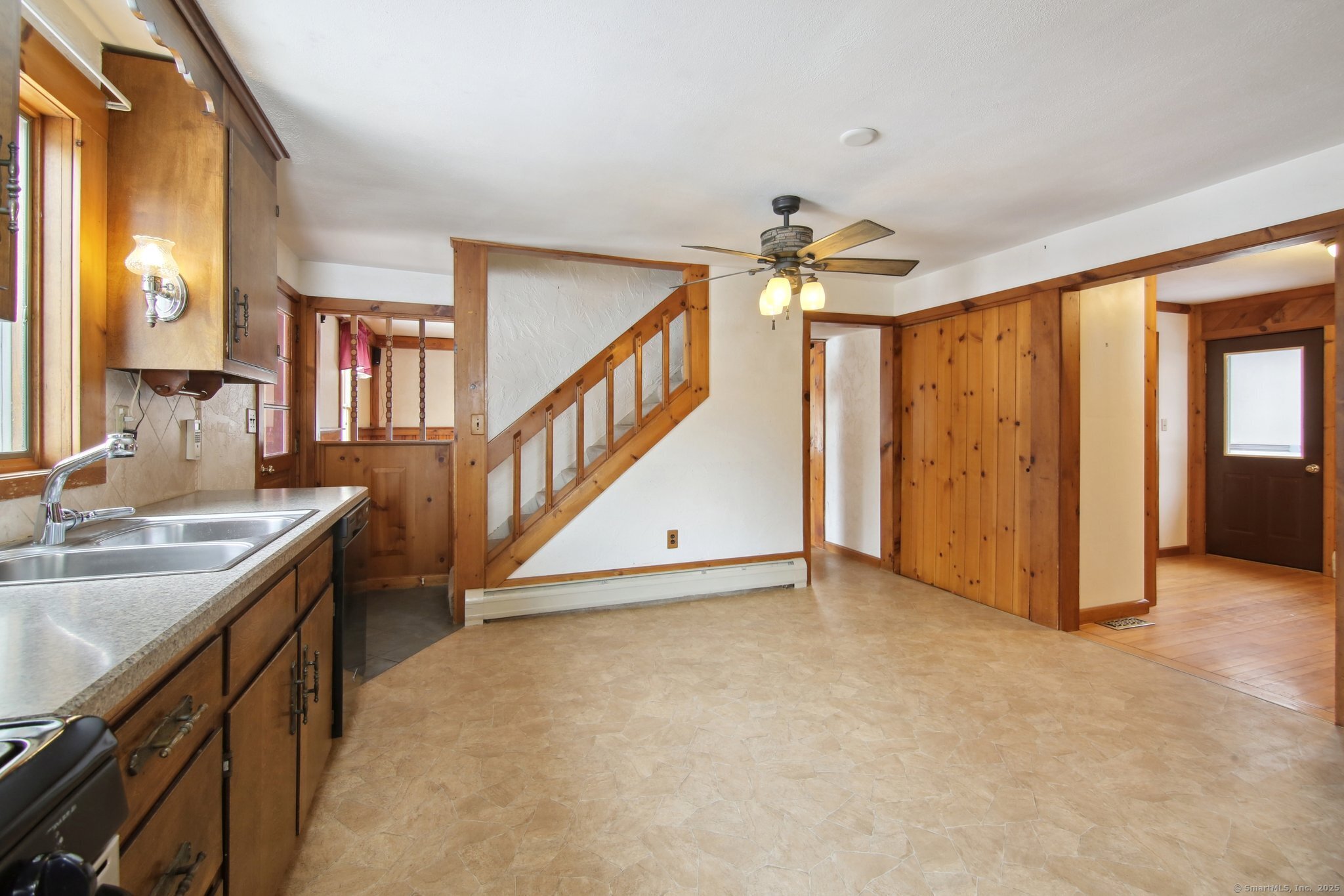 14 Lamson Drive, Somers, Connecticut image 6